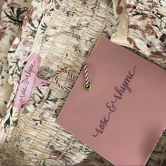 NEW rose & rhyme Floral Smocked Front Blouse M - Picture 5 of 6